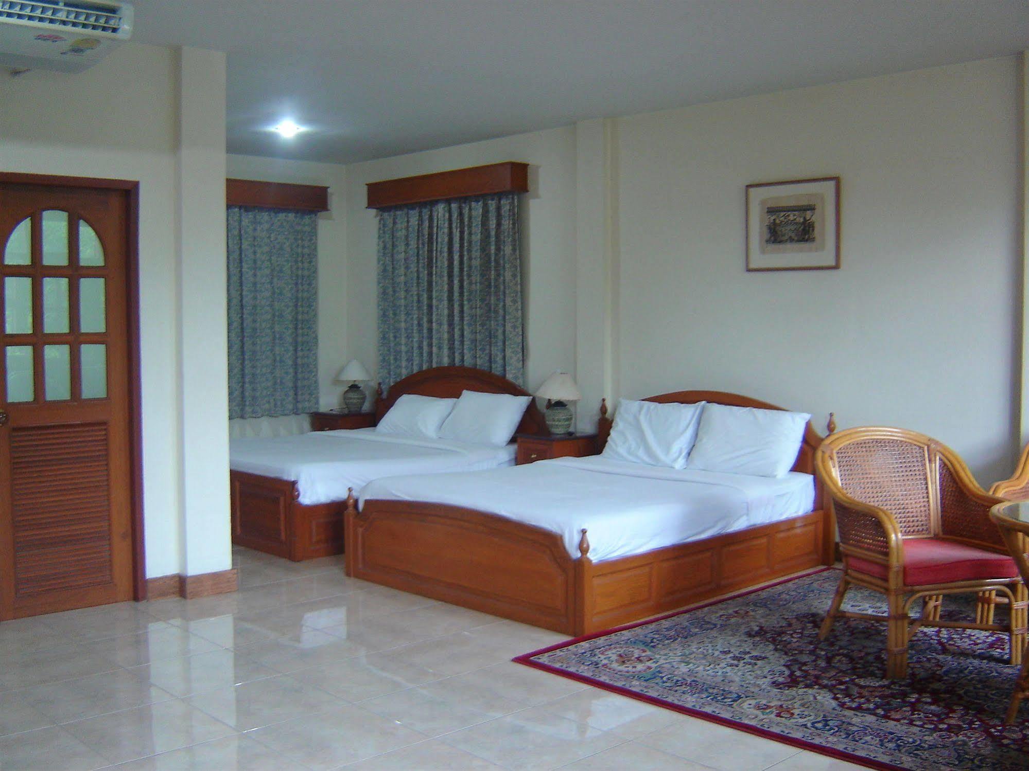 Golden Cupids Hotel Chiang Mai Luaran gambar